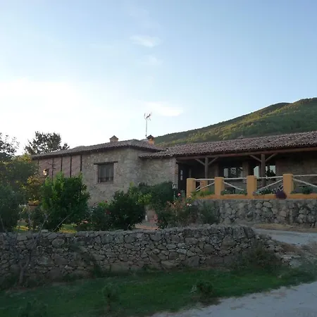 Casas Rurales Las Praderas Poyales Del Hoyo