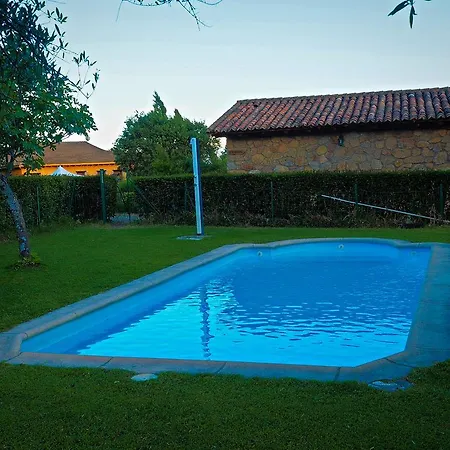 Casas Rurales Las Praderas Poyales Del Hoyo