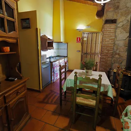 Casas Rurales Las Praderas Poyales Del Hoyo