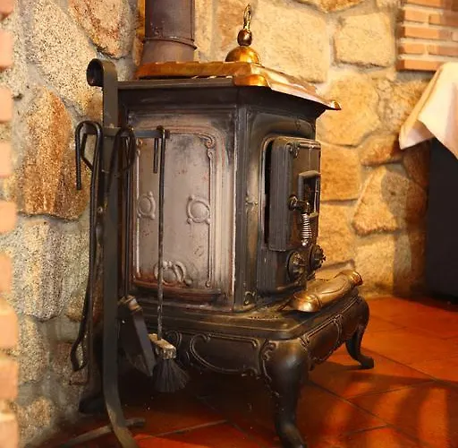 Casas Rurales Las Praderas Poyales Del Hoyo