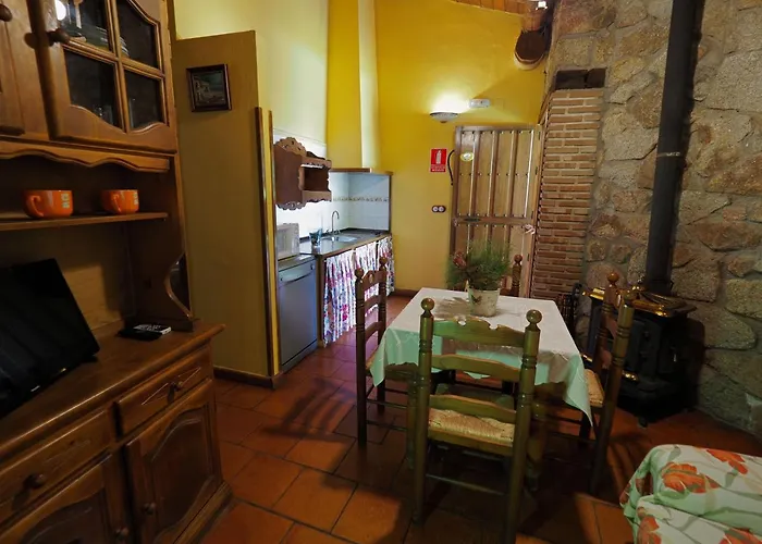 Casas Rurales Las Praderas Poyales Del Hoyo